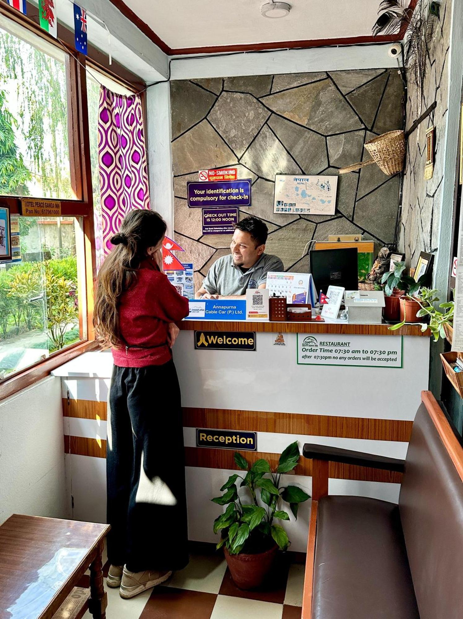 Hotel Peace Ganga Inn Pokhara Exterior foto